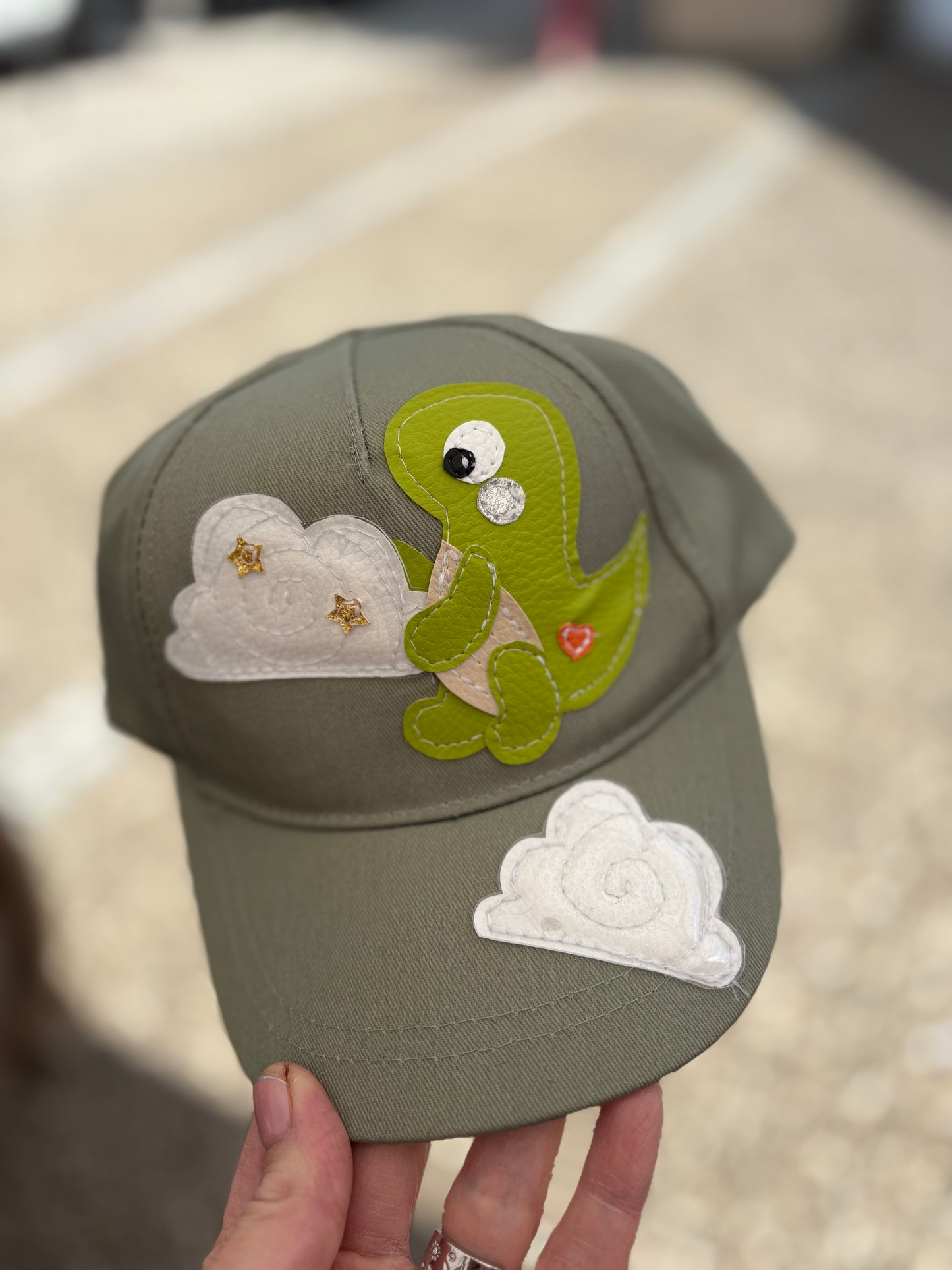Casquette dino