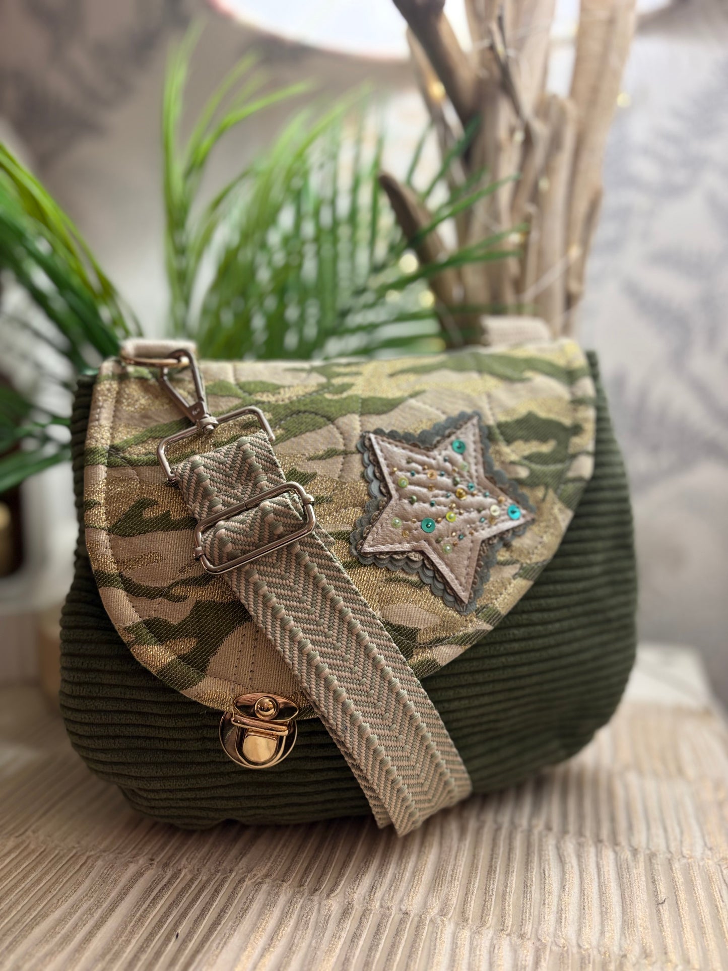 Sac main étoile perlée