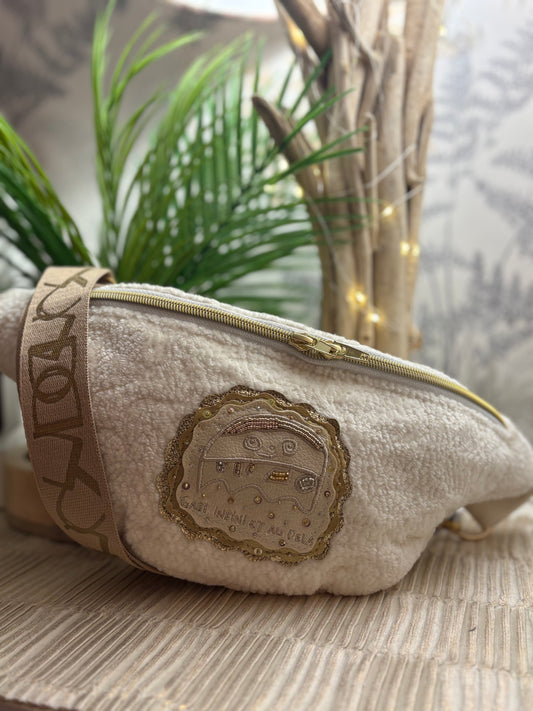 Banane écru signature